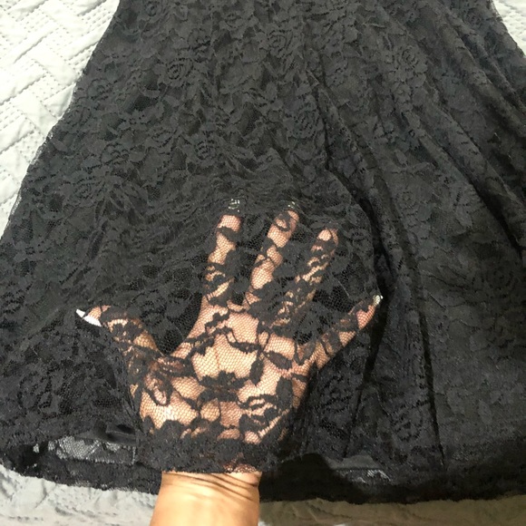 Paper Dolls Black Lace Dress - Picture 5 of 5